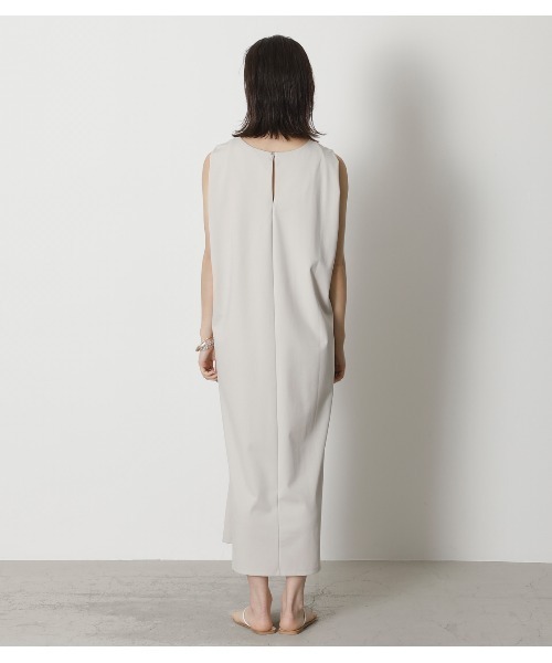 crie conforto（クリーコンフォルト）の「e.line タックカバーノースリーブワンピース（ワンピース・レディース・ブラック/ベージュ/グリーン・FREE）」の22枚目の写真