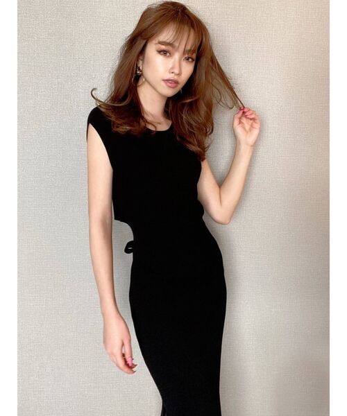 RESEXXY(リゼクシー)の「バックオープンニットワンピース(ワンピース・レディース・ブラック/ベージュ/ミント・FREE)」の5枚目の写真