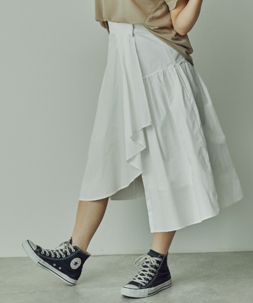 toucher du brise（トゥシェドブリーズ）の「アシメヘムフレアスカート（スカート・レディース・ブラック/ホワイト・M）」の5枚目の写真