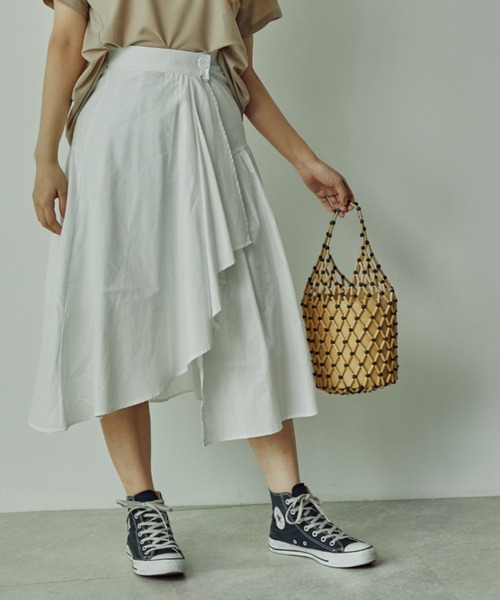 toucher du brise（トゥシェドブリーズ）の「アシメヘムフレアスカート（スカート・レディース・ブラック/ホワイト・M）」の14枚目の写真