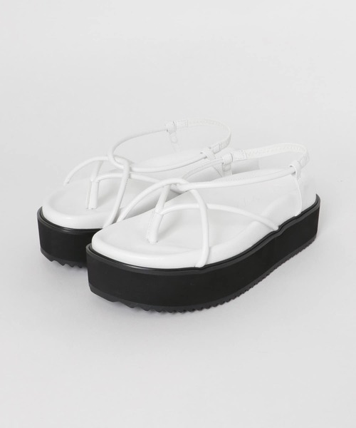 KBF+（ケービーエフプラス）の「KBF+　プラットフォームサンダル（サンダル・レディース・ホワイト/ブラック・38/37）」の5枚目の写真