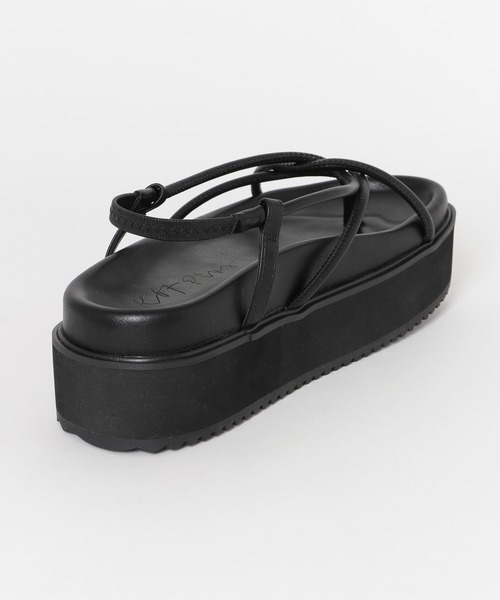 KBF+（ケービーエフプラス）の「KBF+　プラットフォームサンダル（サンダル・レディース・ホワイト/ブラック・38/37）」の8枚目の写真