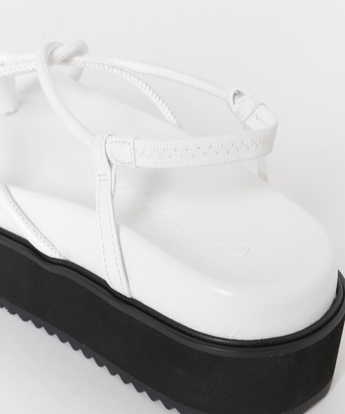 KBF+（ケービーエフプラス）の「KBF+　プラットフォームサンダル（サンダル・レディース・ホワイト/ブラック・38/37）」の10枚目の写真