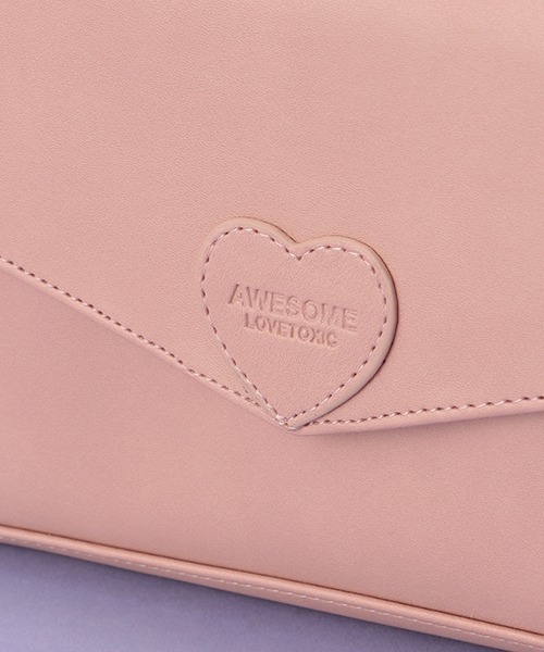 LOVETOXIC（ラブトキシック）の「合皮チェーンショルダーバッグ（ショルダーバッグ・キッズ・ベージュ/ピンク/ブラック・FREE）」の6枚目の写真