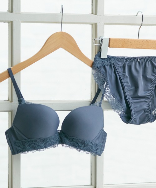 izumi BODY LABO（イズミボディラボ）の「【B～Fカップ／上下セット　つるんとしたデザインでアウターにひびきにくい】丸胸つるんとブラ＆ショーツセット（ブラ&ショーツ・レディース・ベージュ/ブラック/アイボリー/ピンク/ネイビー/グリーン/ダークブラウン/モスグリーン/ライトグレー・F75/B75/C70/D75/E75/B70/C75/D70/E70/F70/D65/C65/E65/B65/F65）」の22枚目の写真