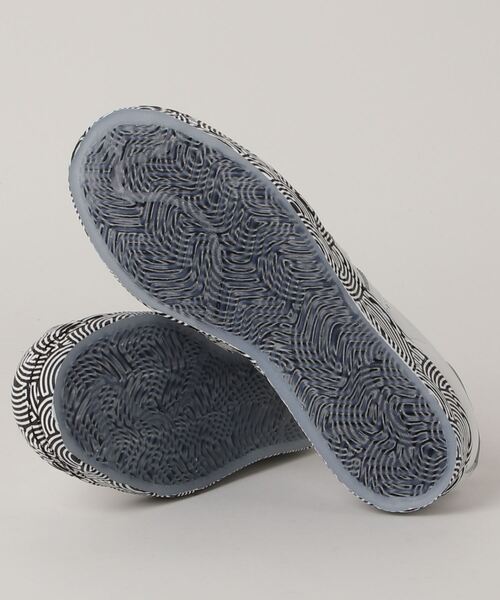 adidas（アディダス）の「スーパースター [Superstar] アディダスオリジナルス（スニーカー・メンズ・ホワイト×ブラック/ブラック×ホワイト・29.0cm/26.5cm/23.0cm/23.5cm/27.5cm/22.0cm/25.0cm/24.5cm/24.0cm/28.5cm/22.5cm/25.5cm/27.0cm/26.0cm/28.0cm/30.0cm/31cm/30.5cm/29.5cm）」の10枚目の写真