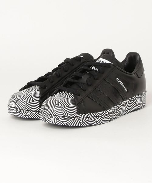 adidas（アディダス）の「スーパースター [Superstar] アディダスオリジナルス（スニーカー・メンズ・ホワイト×ブラック/ブラック×ホワイト・29.0cm/26.5cm/23.0cm/23.5cm/27.5cm/22.0cm/25.0cm/24.5cm/24.0cm/28.5cm/22.5cm/25.5cm/27.0cm/26.0cm/28.0cm/30.0cm/31cm/30.5cm/29.5cm）」の13枚目の写真