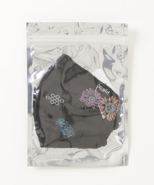X-girl（エックスガール）の「CHINESE JACQUARD FACE MASK（マスク・レディース・マルチ・ONE SIZE）」の5枚目の写真