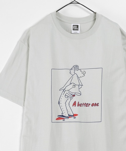 make a ray!(メイク ア レイ!)の「アーティストコラボ オリジナルイラスト プリントTシャツ/ユニセックス(Tシャツ/カットソー・メンズ・A/B/C/D/E/F/G/H/I/J/K/L/M/N/O/P/Q/R/S/T/U/V/W/X/Y/Z・M/L/XL)」の9枚目の写真