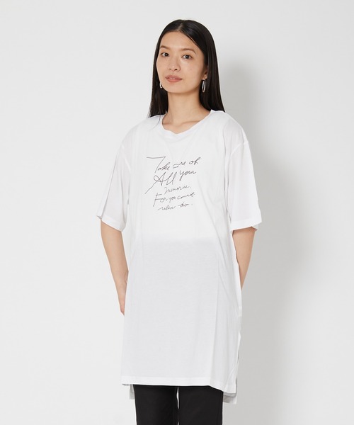 shop DADA(ショップダダ)の「ロゴ入りチュニックT(1S15-350109)(Tシャツ/カットソー・レディース・ホワイト/チャコールグレー/ブルー系・FREE)」の1枚目の写真