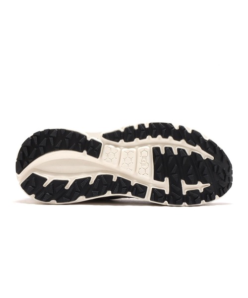 UGG（アグ）の「UGG CA805 DALMATIAN / アグ ダルメシアン 【SP】（スニーカー・レディース・ブラック・23.5cm/24.5cm/25.5cm/26.5cm/27.5cm/28.5cm/30.0cm/23.0cm/24.0cm/25.0cm/26.0cm/27.0cm/28.0cm/29.0cm）」の19枚目の写真