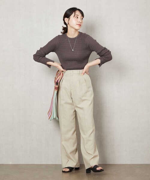 FREAK'S STORE（フリークスストア）の「▽【WEB限定】タックリブクルーネックプルオーバー(無地/ボーダー)（ニット/セーター・レディース・ナチュラル/ブラック/ブラウン/マスタード/ブルー/ブラック×ベージュ/ブラック×ホワイト/ネイビー/その他1/ベージュ/ネイビー×ホワイト/レモンイエロー/ブルーグリーン・ﾌﾘ-）」の3枚目の写真