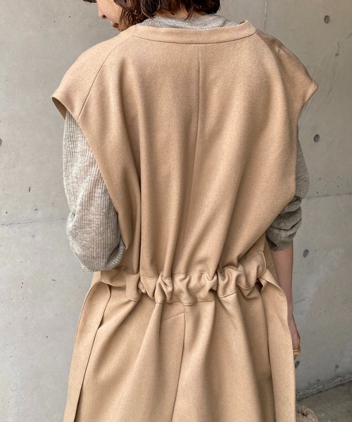 CAPRICIEUX LE'MAGE（カプリシューレマージュ）の「〈WEB・一部店舗限定〉ミドル丈ベスト（ベスト・レディース・ベージュ/アイボリー・FREE）」の8枚目の写真