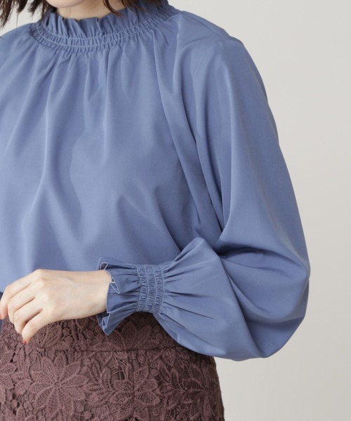 N.（N. Natural Beauty Basic）（エヌエヌナチュラルビューティーベーシック）の「前後２ＷＡＹシャーリングハイネックブラウス（シャツ/ブラウス・レディース・ブルー/モカ/ブラック系その他/ホワイト系その他/ブラック・MEDIUM）」の20枚目の写真