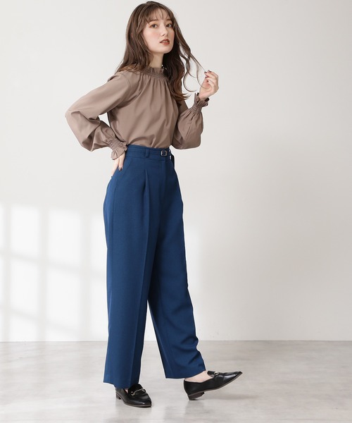 N.（N. Natural Beauty Basic）（エヌエヌナチュラルビューティーベーシック）の「前後２ＷＡＹシャーリングハイネックブラウス（シャツ/ブラウス・レディース・ブルー/モカ/ブラック系その他/ホワイト系その他/ブラック・MEDIUM）」の15枚目の写真