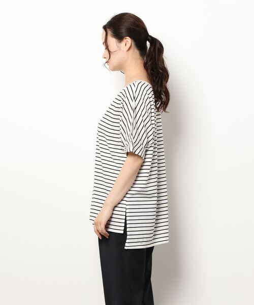 Te chichi TERRASSE（テチチテラス）の「ボーダー袖タックTシャツ（Tシャツ/カットソー・レディース・ネイビー/オフホワイト/グリーン・ﾌﾘ-）」の5枚目の写真