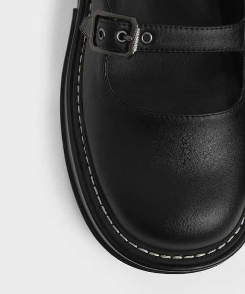 CHARLES & KEITH（チャールズ & キース）の「フランキー プラットフォームメリージェーン / Frankie Platform Mary Janes（パンプス・レディース・ブラック/ダークブラウン・22.5cm/23cm/23.5cm/24.5cm/25cm/25.5cm）」の4枚目の写真