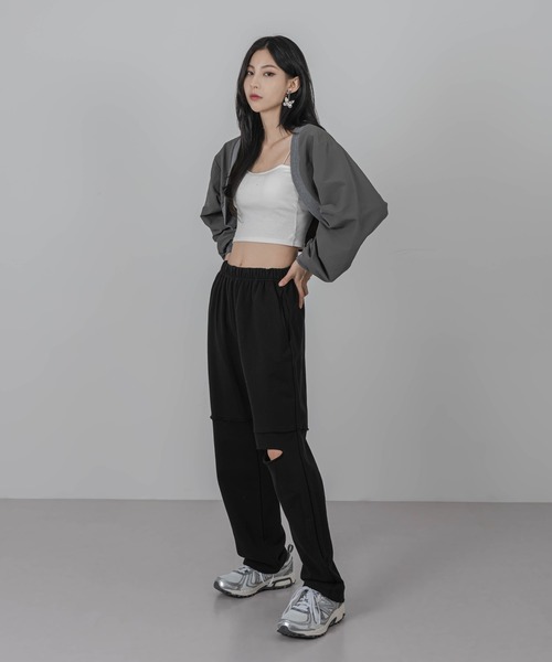 FOLLOWIN（フォロウィン）の「ショート丈クロップドボレロカーディガン（カーディガン/ボレロ・レディース・ブラック/グレー・FREE）」の5枚目の写真