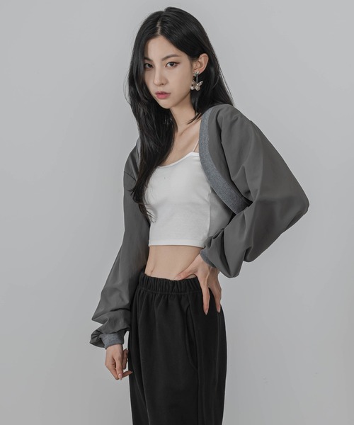 FOLLOWIN（フォロウィン）の「ショート丈クロップドボレロカーディガン（カーディガン/ボレロ・レディース・ブラック/グレー・FREE）」の10枚目の写真