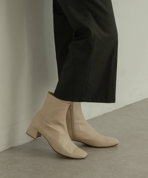 RODE SKO(ロデスコ)の「ELNA スクエアトゥプレーンブーツ∴(ブーツ・レディース・ブラック/ベージュ系その他・38/36/37)」の12枚目の写真