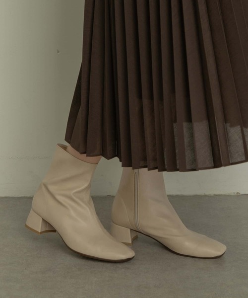 RODE SKO(ロデスコ)の「ELNA スクエアトゥプレーンブーツ∴(ブーツ・レディース・ブラック/ベージュ系その他・38/36/37)」の19枚目の写真