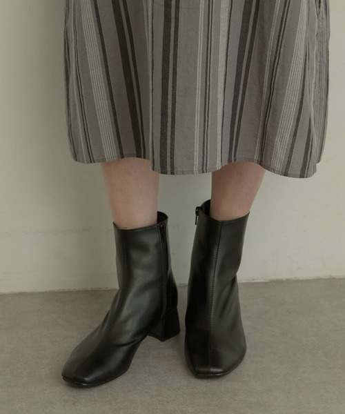 RODE SKO(ロデスコ)の「ELNA スクエアトゥプレーンブーツ∴(ブーツ・レディース・ブラック/ベージュ系その他・38/36/37)」の20枚目の写真