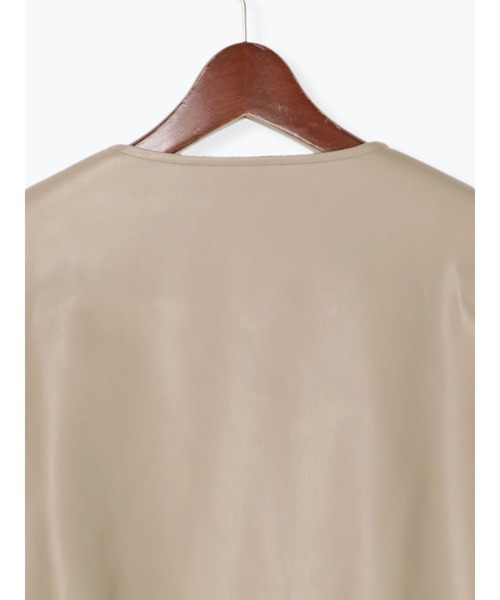 Te chichi(テチチ)の「フェイクレザーボリュームスリーブブルゾン(ブルゾン・レディース・ブラック/ベージュ・フリ-)」の21枚目の写真