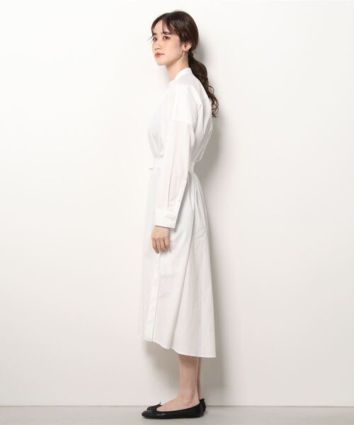 UNDECORATED（アンデコレイテッド）の「UNDECORATED COTTON GATHER DRESS（ワンピース・レディース・ホワイト・FREE）」の2枚目の写真