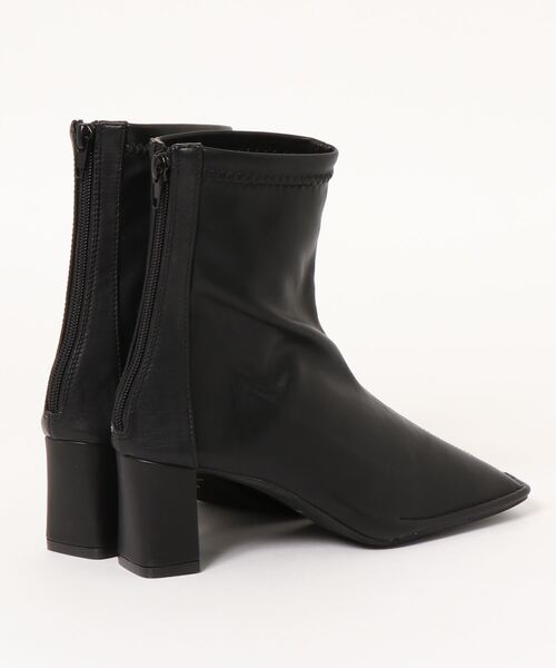 minia（ミニア）の「ステッチスクエアトゥのフェイクレザーフィットブーツ　◆（ブーツ・レディース・ブラック/ダークブラウン/アイボリー・LL/S/M/L）」の4枚目の写真