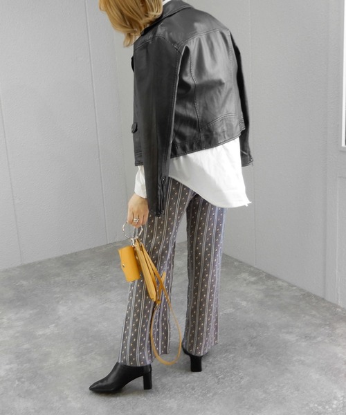 minia（ミニア）の「ステッチスクエアトゥのフェイクレザーフィットブーツ　◆（ブーツ・レディース・ブラック/ダークブラウン/アイボリー・LL/S/M/L）」の12枚目の写真