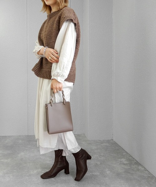 minia（ミニア）の「ステッチスクエアトゥのフェイクレザーフィットブーツ　◆（ブーツ・レディース・ブラック/ダークブラウン/アイボリー・LL/S/M/L）」の21枚目の写真