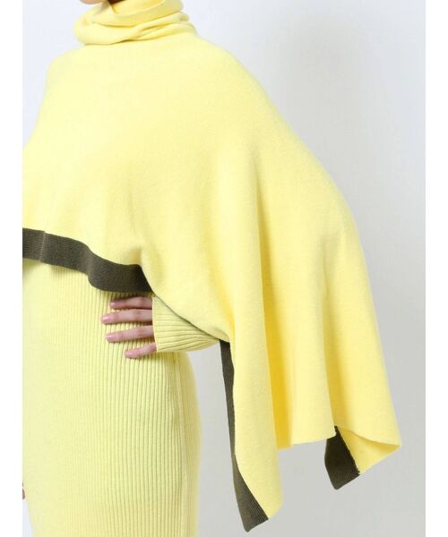 ELENDEEK（エレンディーク）の「ラインポンチョセットニット（ワンピース・レディース・ブラック/カーキ/イエロー・01/02）」の12枚目の写真