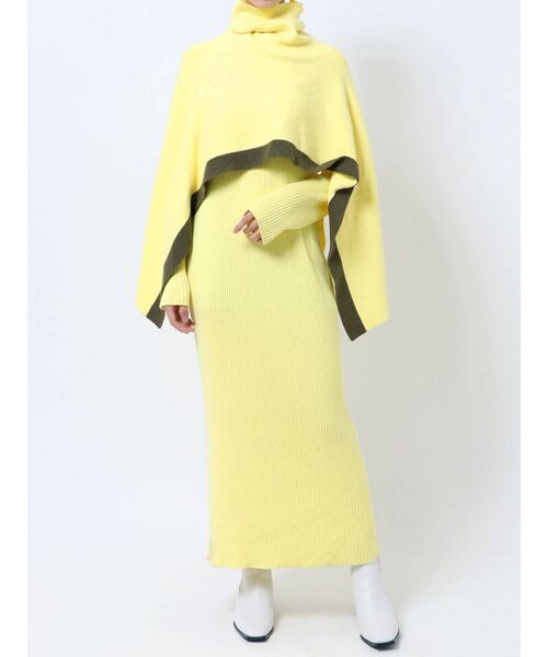 ELENDEEK（エレンディーク）の「ラインポンチョセットニット（ワンピース・レディース・ブラック/カーキ/イエロー・01/02）」の4枚目の写真