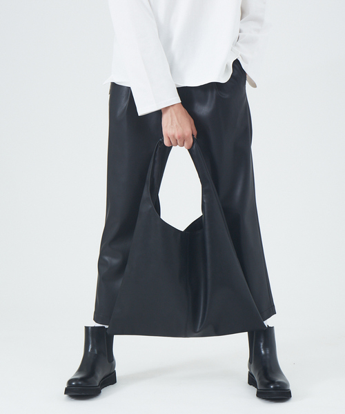 MYSELF ABAHOUSE（マイセルフアバハウス）の「ヴィーガンレザー ビッグ トートバッグ（トートバッグ・メンズ・ブラック/ネイビー/グレー・フリー）」の4枚目の写真