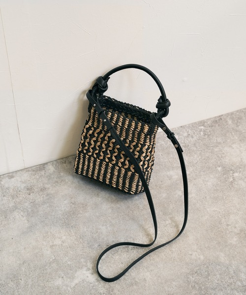 JAMIRAY（ジャミレイ）の「【JAMIRAY】Abaca knot handlepurse（かごバッグ・レディース・ブラック/ブラウン/ブラックミックス・FREE）」の9枚目の写真