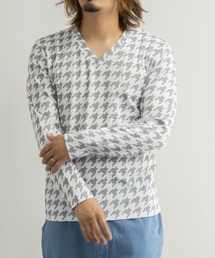 SKKONE（スコーネ）の「グレンチェック柄フクレジャガード 千鳥柄プリント Vネック ロングスリーブTシャツ（Tシャツ/カットソー・メンズ）」