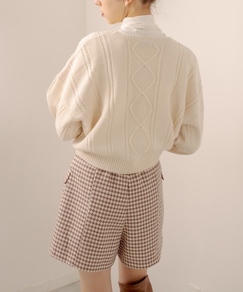 OLIVE des OLIVE（オリーブデオリーブ）の「お花刺繍ケーブルニット（ニット/セーター・レディース・ライトグレー/オフホワイト/ラベンダー・FREE）」の20枚目の写真