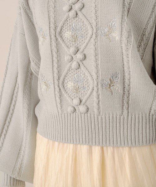 OLIVE des OLIVE（オリーブデオリーブ）の「お花刺繍ケーブルニット（ニット/セーター・レディース・ライトグレー/オフホワイト/ラベンダー・FREE）」の16枚目の写真