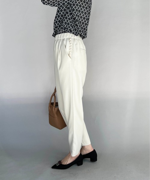 PICCIN（ピッチン）の「タックパールパンツ（スラックス・レディース・アイボリー/ブラック・S/M）」の20枚目の写真