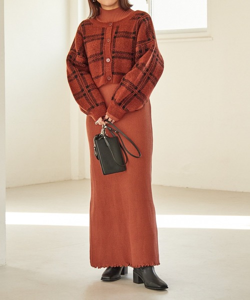 Heather(ヘザー)の「チェックカーデレイヤードニットワンピース 261441(ワンピース・レディース・ブラック/グリーン/オレンジ/ブルー/ブラウン・FREE)」の5枚目の写真