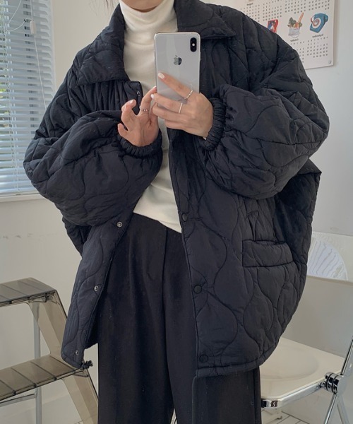 MANGROVE(マングローブ)の「裾ドロストキルティングオーバージャケット(ブルゾン・レディース・アイボリー/ブラック・FREE)」の15枚目の写真