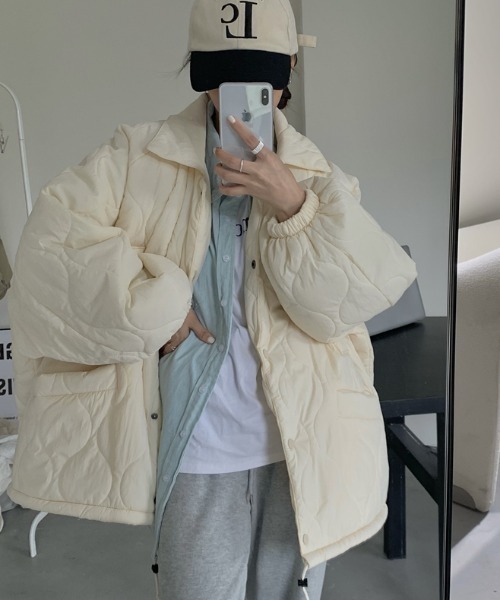 MANGROVE(マングローブ)の「裾ドロストキルティングオーバージャケット(ブルゾン・レディース・アイボリー/ブラック・FREE)」の20枚目の写真