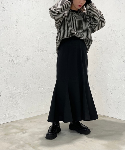 apres jour mignon(アプレジュールミニョン)の「スリット入りマーメイドスカート【ZOZOTOWN限定アイテム】(スカート・レディース・ブラック/ブラック系その他・SMALL/X-LARGE/MEDIUM)」の12枚目の写真