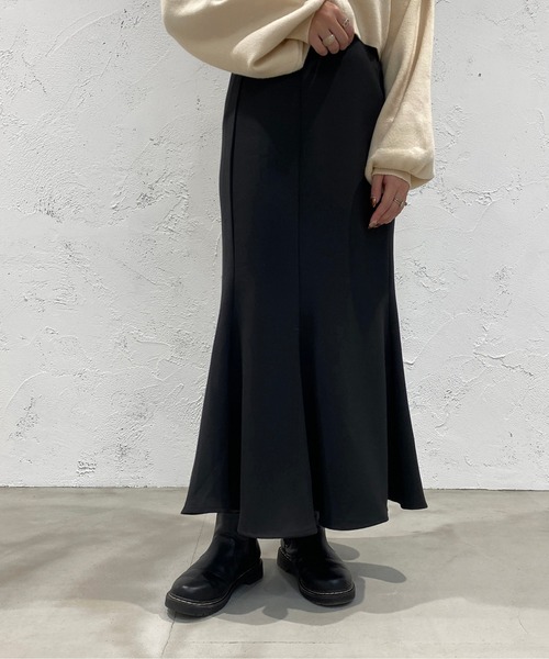 apres jour mignon(アプレジュールミニョン)の「スリット入りマーメイドスカート【ZOZOTOWN限定アイテム】(スカート・レディース・ブラック/ブラック系その他・SMALL/X-LARGE/MEDIUM)」の16枚目の写真