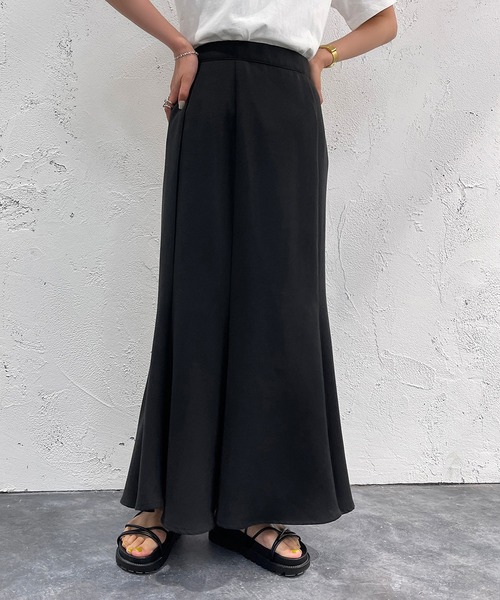 apres jour mignon(アプレジュールミニョン)の「スリット入りマーメイドスカート【ZOZOTOWN限定アイテム】(スカート・レディース・ブラック/ブラック系その他・SMALL/X-LARGE/MEDIUM)」の4枚目の写真