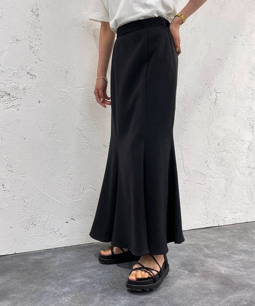 apres jour mignon(アプレジュールミニョン)の「スリット入りマーメイドスカート【ZOZOTOWN限定アイテム】(スカート・レディース・ブラック/ブラック系その他・SMALL/X-LARGE/MEDIUM)」の5枚目の写真