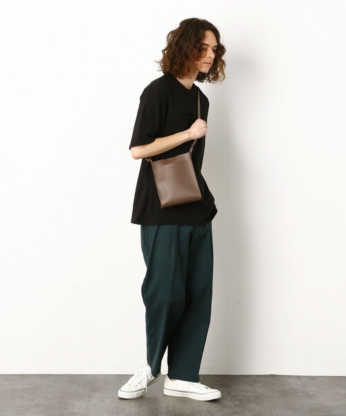 Purple&Yellow（パープルアンドイエロー）の「フェイクレザーミニショルダーバッグ（ショルダーバッグ・メンズ・ライトグリーン/アイボリー/ブラック/グレイッシュベージュ・FREE）」の6枚目の写真