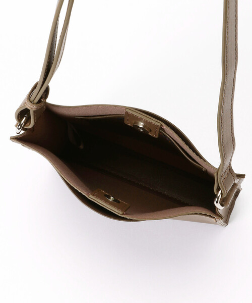 Purple&Yellow（パープルアンドイエロー）の「フェイクレザーミニショルダーバッグ（ショルダーバッグ・メンズ・ライトグリーン/アイボリー/ブラック/グレイッシュベージュ・FREE）」の16枚目の写真