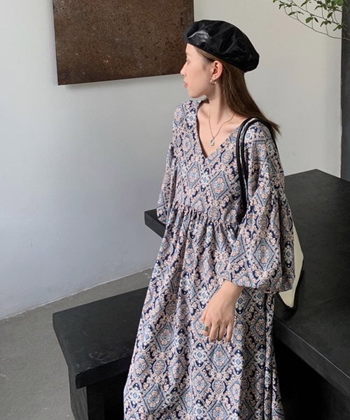 セール】ボリュームスリーブオリエンタル柄ロング丈ワンピース