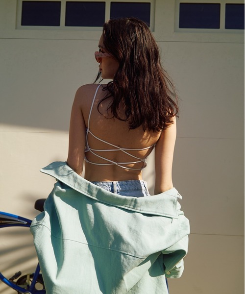 BLONDEY(ブロンディ)の「バッククロスカップ付きキャミソール(キャミソール・レディース・ホワイト/ブラック・FREE)」の8枚目の写真